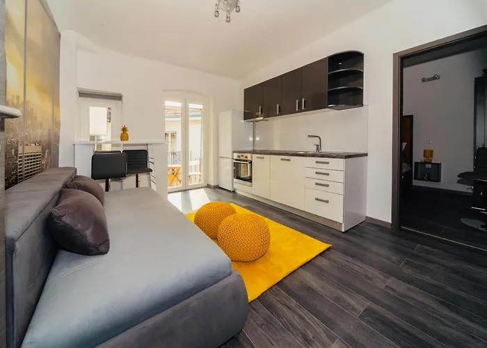 Luxury Sky Aurora Borealis דירה רייקה